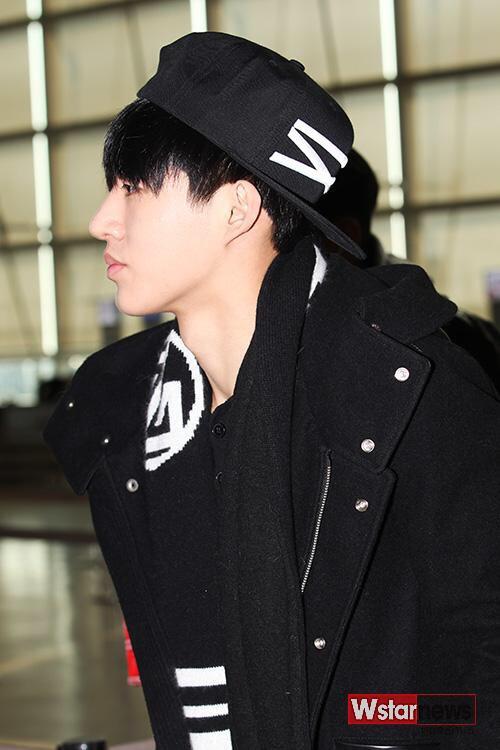 B22-6f-CYAAAvuV.jpg:large