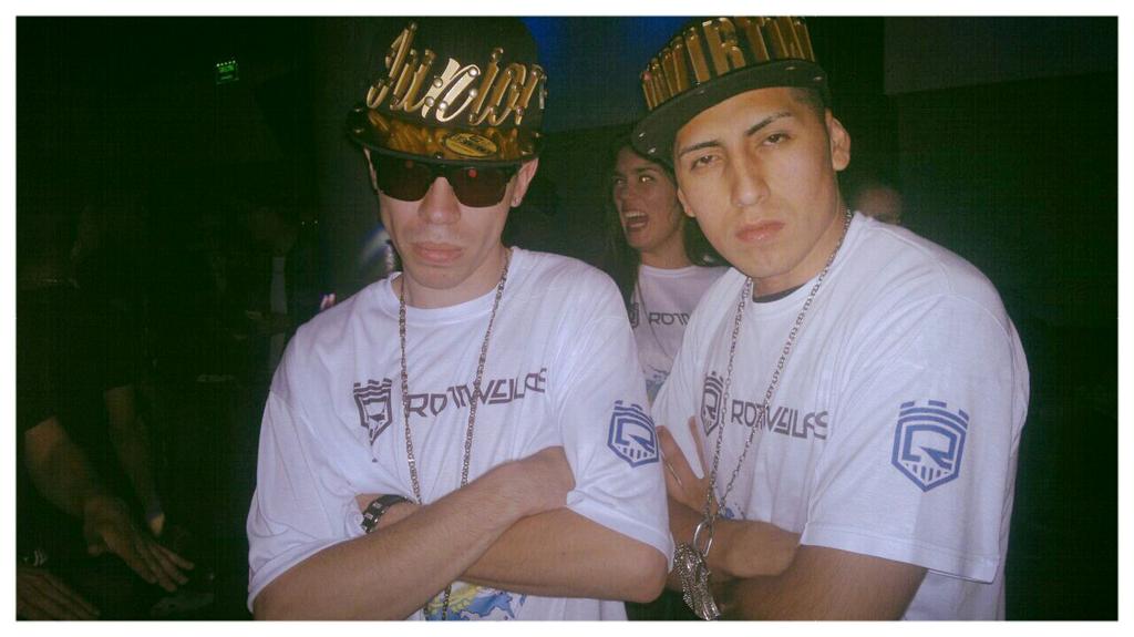 el__juniior's tweet photo. #ElDuro & #TheBoss
#LosInzectosArg http://t.co/cm9cXeCSxJ