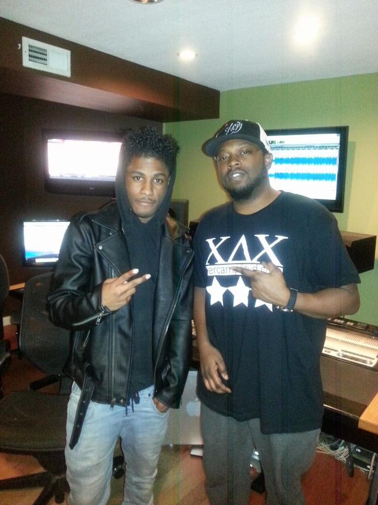 ShahC1403's tweet photo. Just had a great studio session with @PraiseEli and @JustFace.  Too talented!!! Let's get it! http://t.co/B98IaUtfiM
