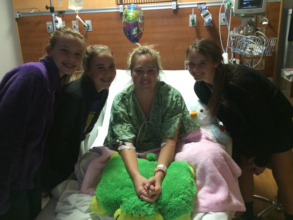 kdd_15's tweet photo. Glad I got to see Brittany tonight!🎈🌻💘 http://t.co/0kmh0gEEtb