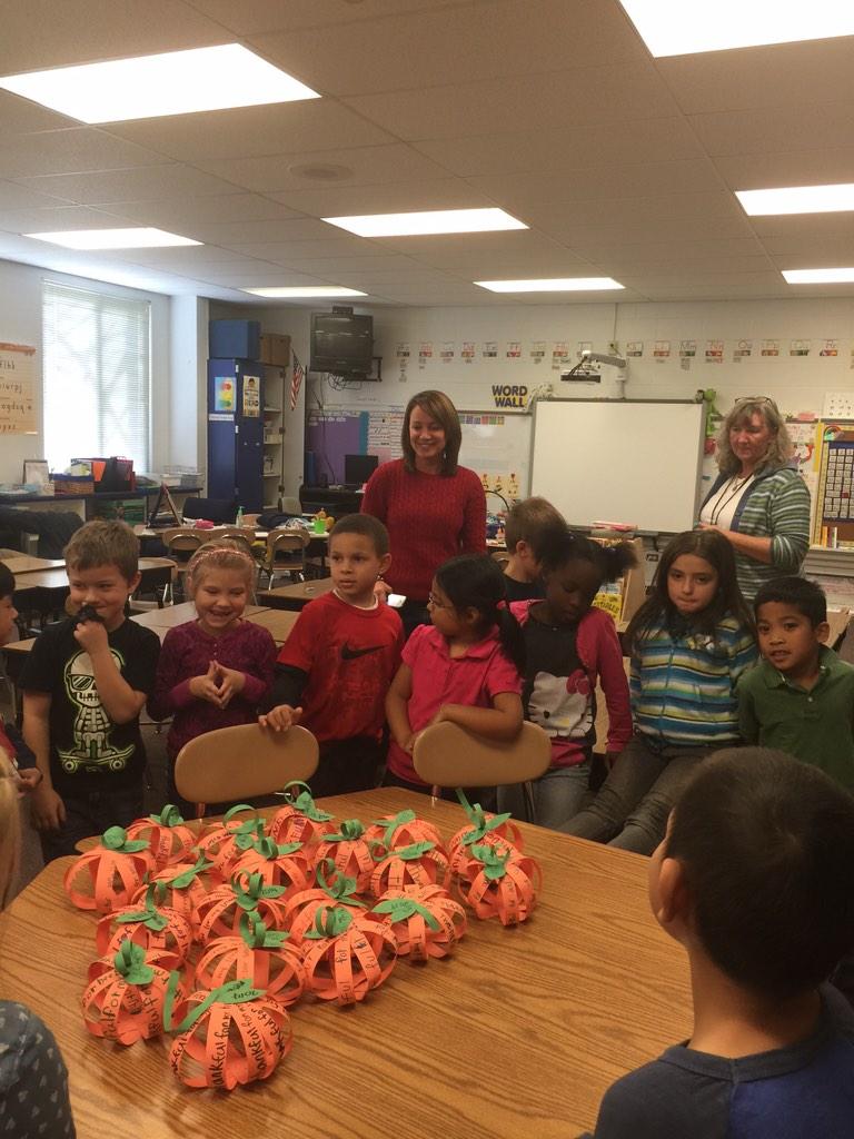 JohnstonElemen's tweet photo. Local news visits Johnston 1st gradersto find out why they are thankful this Thanksgiving. @BuncombeSchools @WLOS_13 http://t.co/bdscKL3kuC