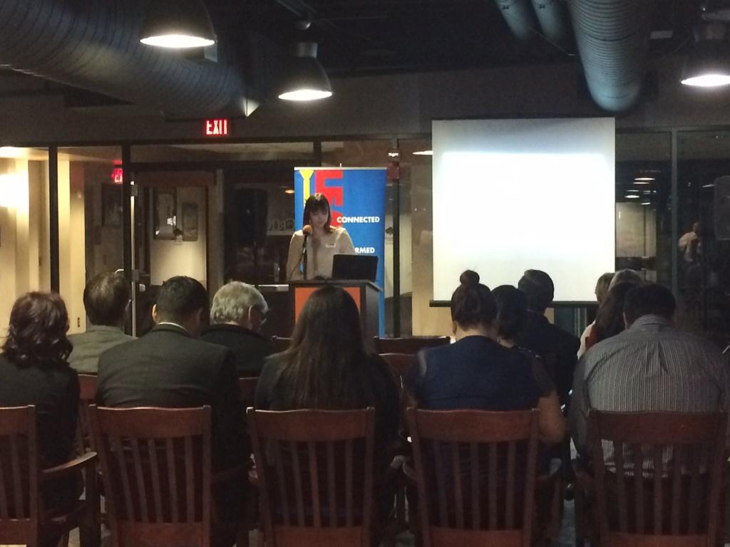 Fresno_Chamber's tweet image. At @CruWine club to celebrate @LeadFresno #Class30 #WelcomeToFresnoSign completion w/@dardenarchitect @QuiringGeneral