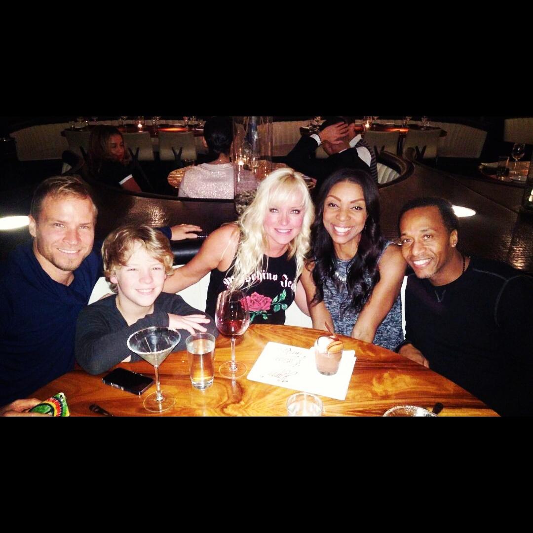 DMsplace's tweet photo. My 2nd fam #goodtimes #goodfriends #BackstreetBoys #InaWorldLikeThis #getthatalbum! @brian_littrell @LeighanneReena http://t.co/PLCJDMPv0w