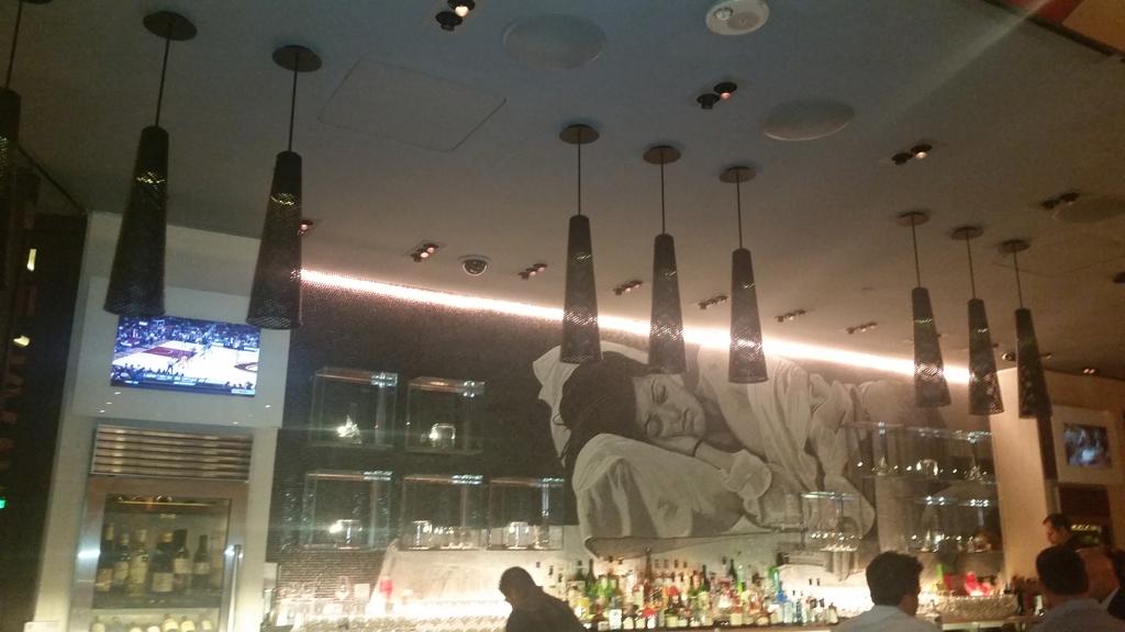 scorpyonne's tweet photo. e' las vegas... with reserve Spanish wine tasting #thejourneybegins #joseandres http://t.co/jVEKY0QHbd