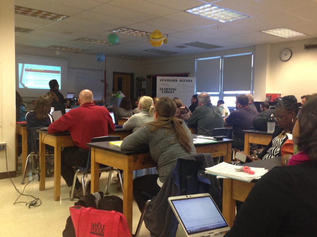 JCPSHighEA_AofL's tweet photo. #Seneca champions are learning to differentiate instruction. #mission #ALLscholars @branham_e @teacherjody42 http://t.co/MbqoWBdfqP