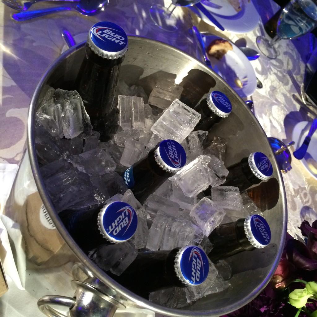 JBo_DC's tweet photo. It may be cold in DC, but it's ice cold at the #AnheuserBusch table at the OFII Annual Dinner! #OFII20 #BudLight http://t.co/B8oZo4iEAc