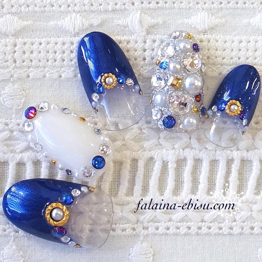 nail_FALAiNA's tweet photo. ネイビーブルーのキラキラ☆ ¥11,772 #ネイル #冬ネイル #nail #falaina #ファレナ http://t.co/94dvULZJNW