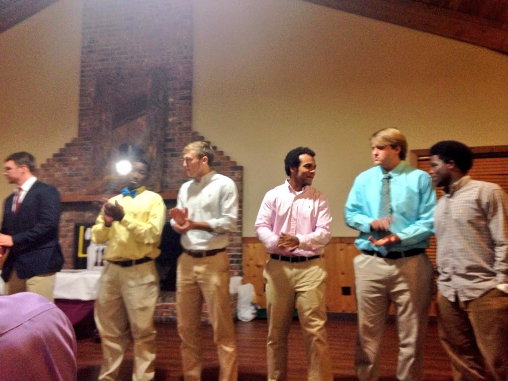 MsNeelySHS's tweet photo. Football banquet - go gators!!! @Satsuma_High @ScottRials14 @reidboom14 http://t.co/4yoUUNUmF2