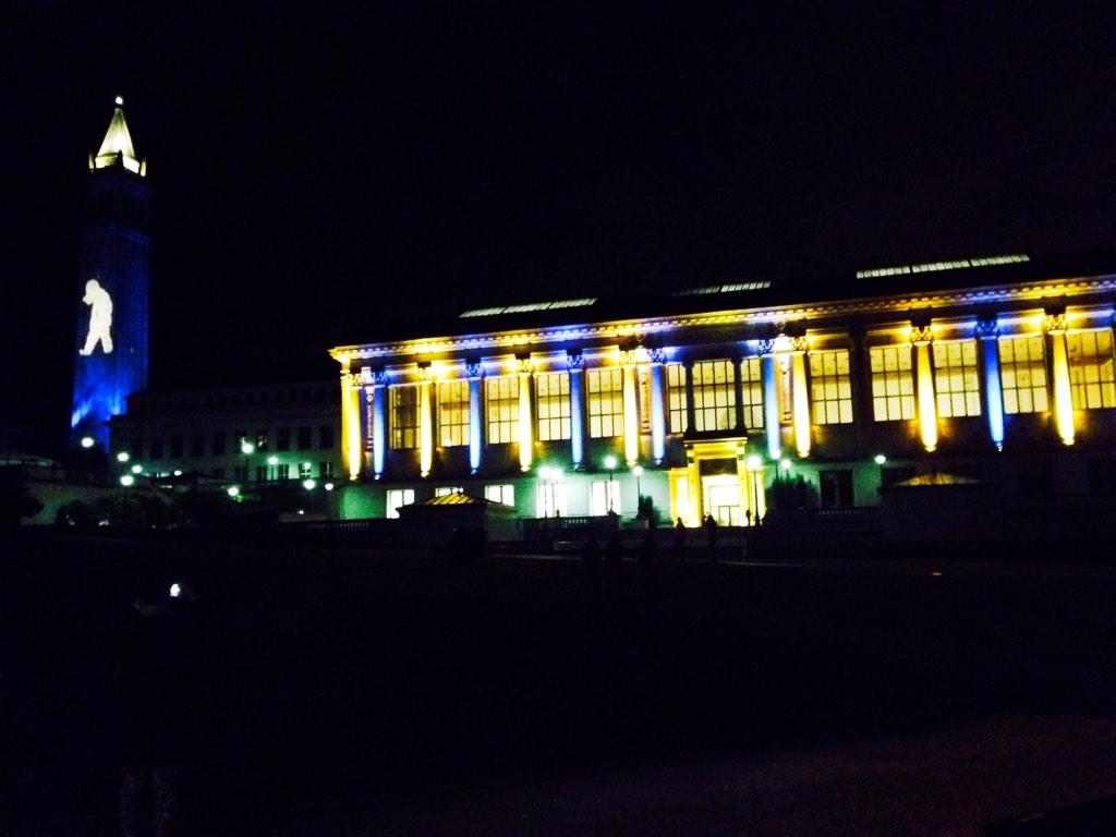CalFootball's tweet photo. All of campus is celebrating #BigGameWeek this week #GoBears #CalFamily http://t.co/Bu90DbntnI