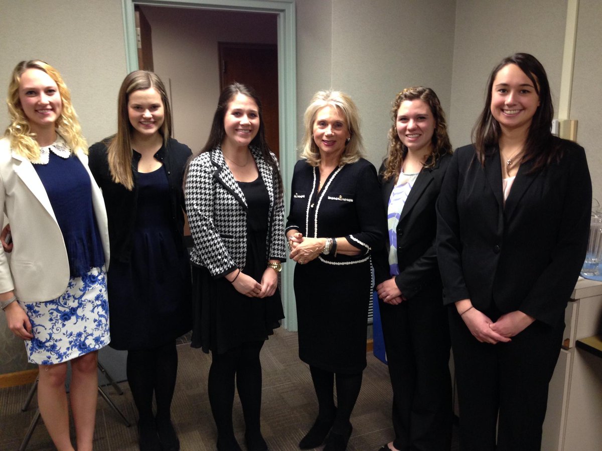 PACE_UD's tweet photo. Thank you to Linda and everyone who attended our etiquette dinner! Please use your table manners for good, not evil! http://t.co/X8XZ8jI6i2