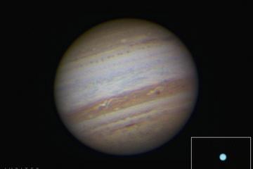 SPACEdotcom's tweet photo. Planet Jupiter: Facts About Its Size, Moons and Red Spot http://t.co/Whie2YUw9D http://t.co/cE2WZg75cY