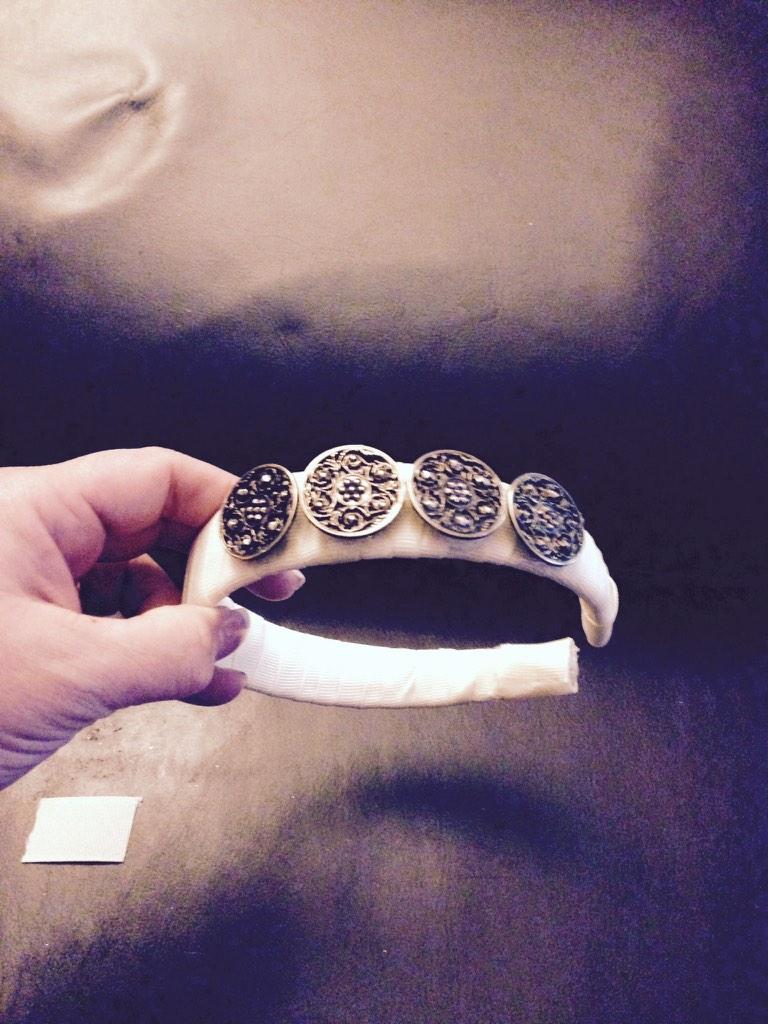 emiko29's tweet photo. #craftynight #handmade #headbands http://t.co/Q8hTooZkqV