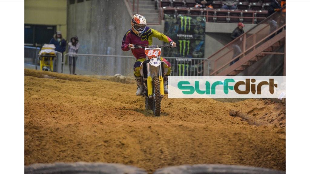 HartTrystan's tweet photo. Boise endurocross #1stmain #cgrt #husquvarna #A&amp;E http://t.co/FvRGwmCSSm