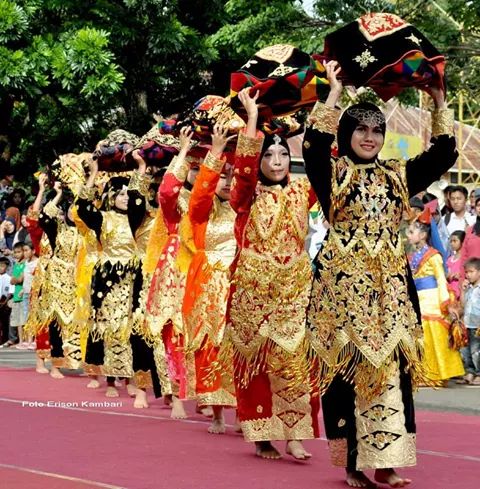 Festival Pagaruyuang VI  2014 |  [Foto]  EJK