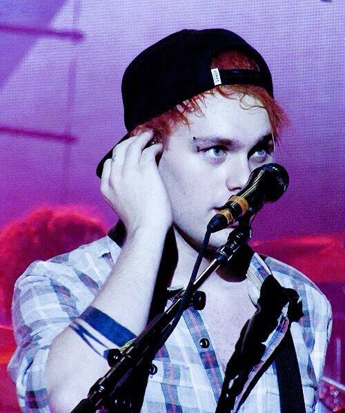 Happy 19th birthday Michael Gordon Clifford! love u    