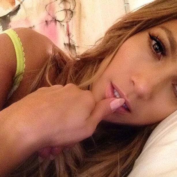 In bed early tonight...deciding what to watch on TV??? #homeearly #thishardlyeverhappens #kindaexcited #lifeisgood