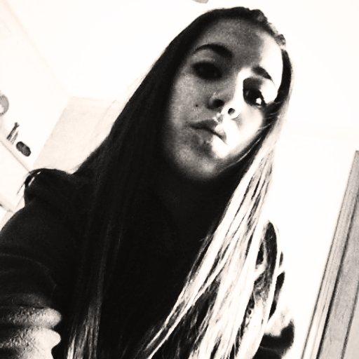 judithbenitezro's tweet photo. #Buuenos diias.... JUEVES💘😍 http://t.co/baMn1UM5cM