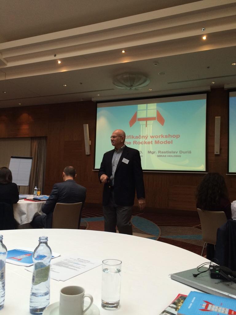 PetrMilan's tweet image. The rocket model LIVE with @gordoncurphy today - thanks to @OliverJakubik and @rastislavduris #rocketmodel