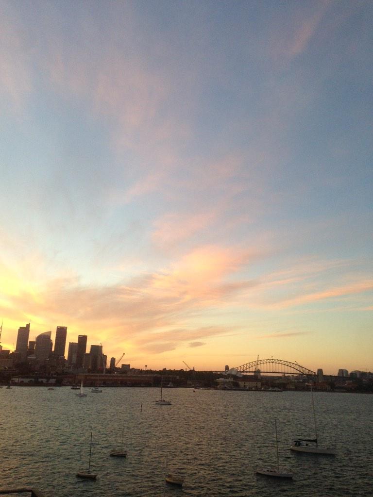 andrewsmather's tweet photo. @AlexisRenG sun set from my place http://t.co/WaxApQPXIv