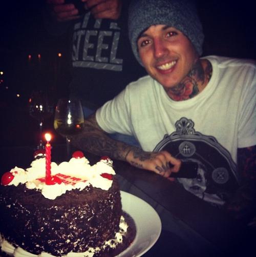 " Happy Birthday Oliver Sykes. :) 
