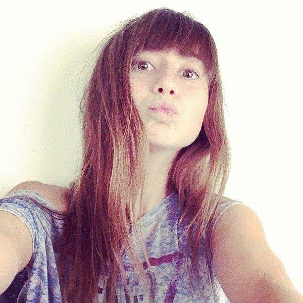 SweetyGabrielle's tweet photo. hola my fans I sent to all my kiss 😘😘😘😘😘😘 http://t.co/262ICLd70W