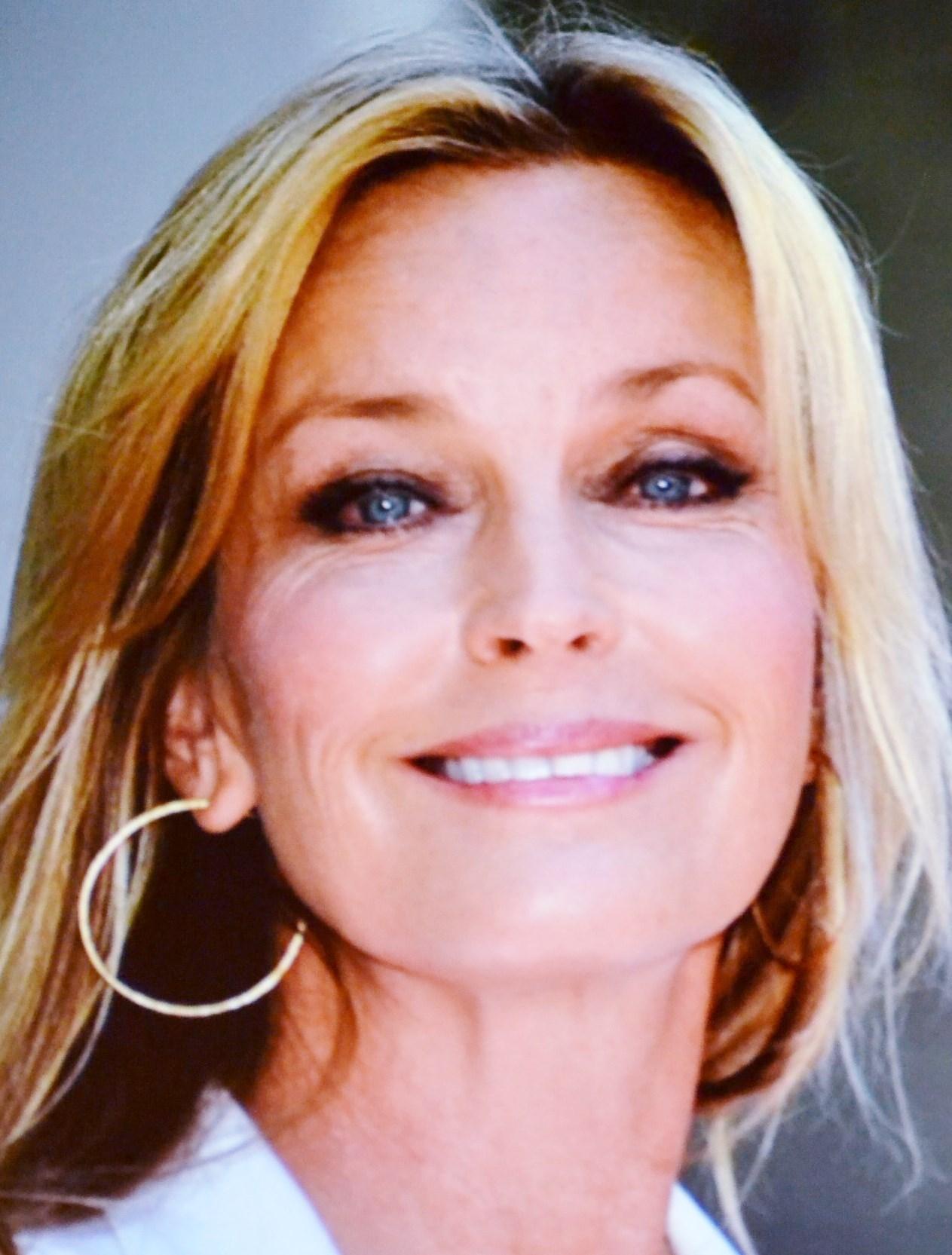 HAPPY BIRTHDAY, BO DEREK!  Enjoy your 58th. 