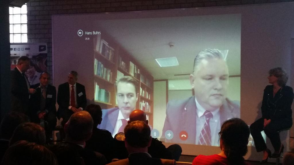 dcfsikma's tweet photo. Hans Buhrs live vanaf de NL ambassade in Costa Rica bij Road2LatinAmerica. @RVO_Int_Ond @KvK_NL @MindCenterNL http://t.co/u3jG2mNT0K
