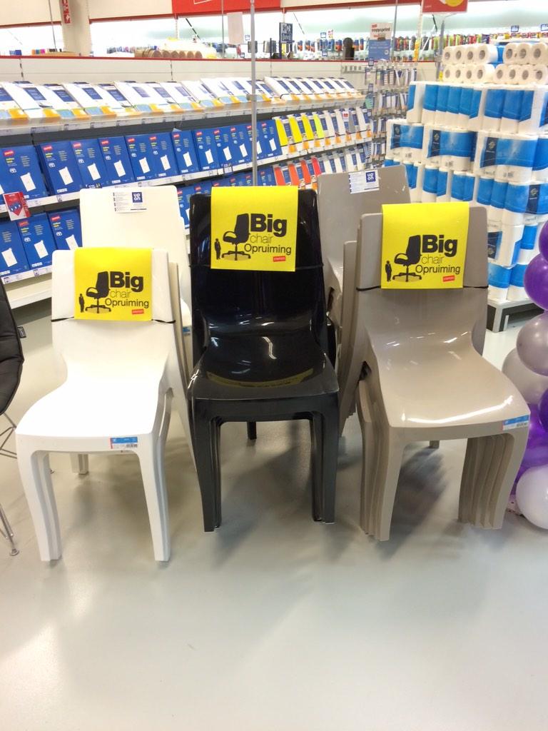 CopyenPrint's tweet image. Big Chair Event, stoelen in de actie! Vandaag ook deze laatste modellen voor slechts €10,- exclusief in Deventer.