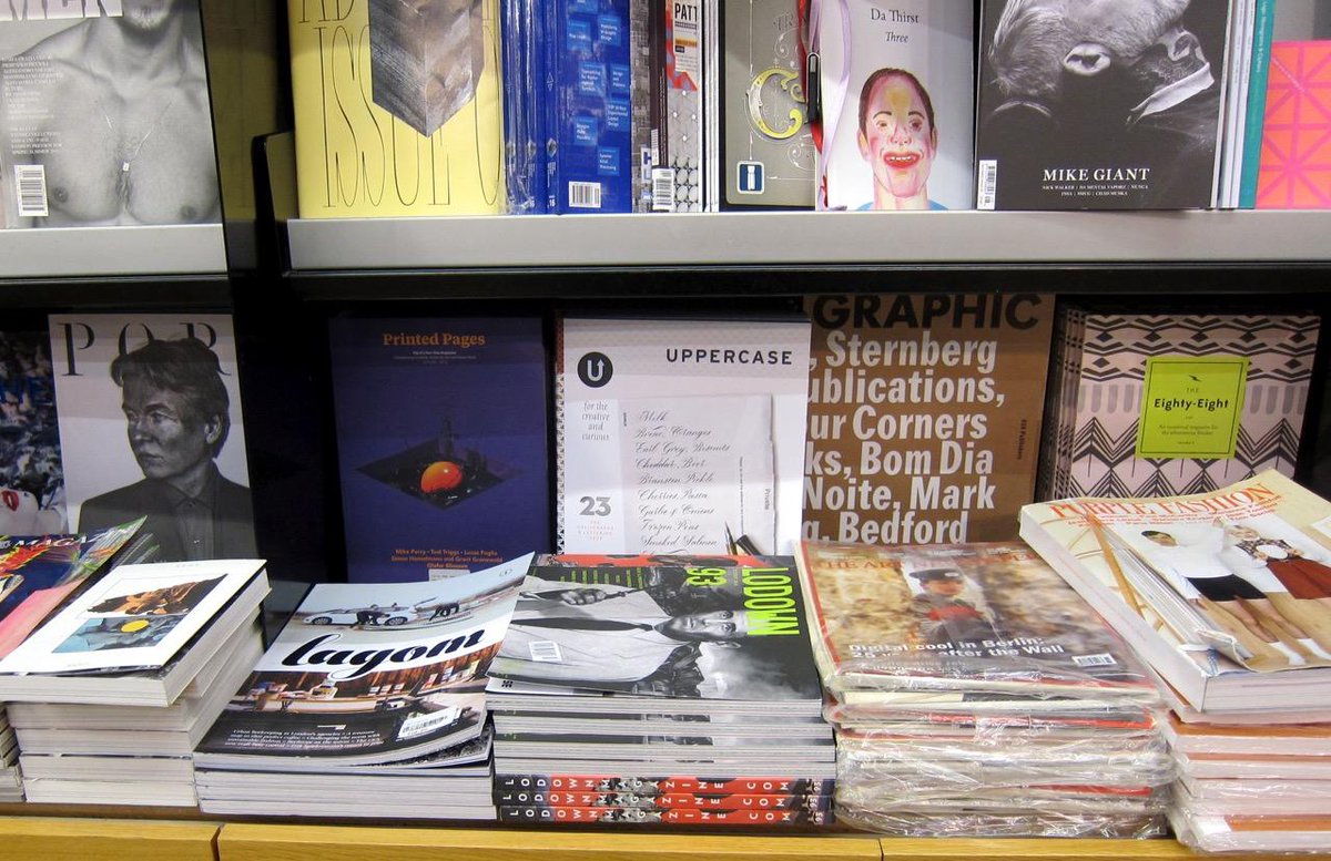 memake's tweet image. Pick up the gorgeous @uppercasemag No.23 at the @Tate Modern bookshop #uppercaselove #uppercasereader #calligraphy