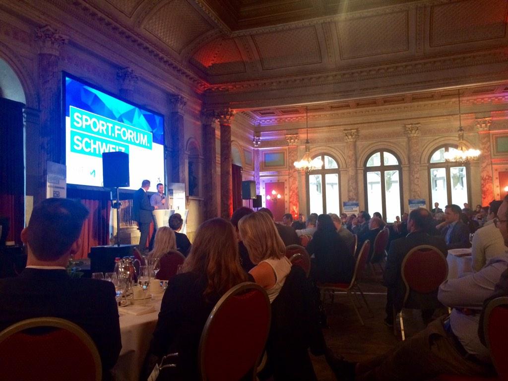 "Heute muss ich diplomatisch sein, als Profi war das anders." Alex Frei vom <a href="/FCL_1901/">FC Luzern</a> am #sfs14