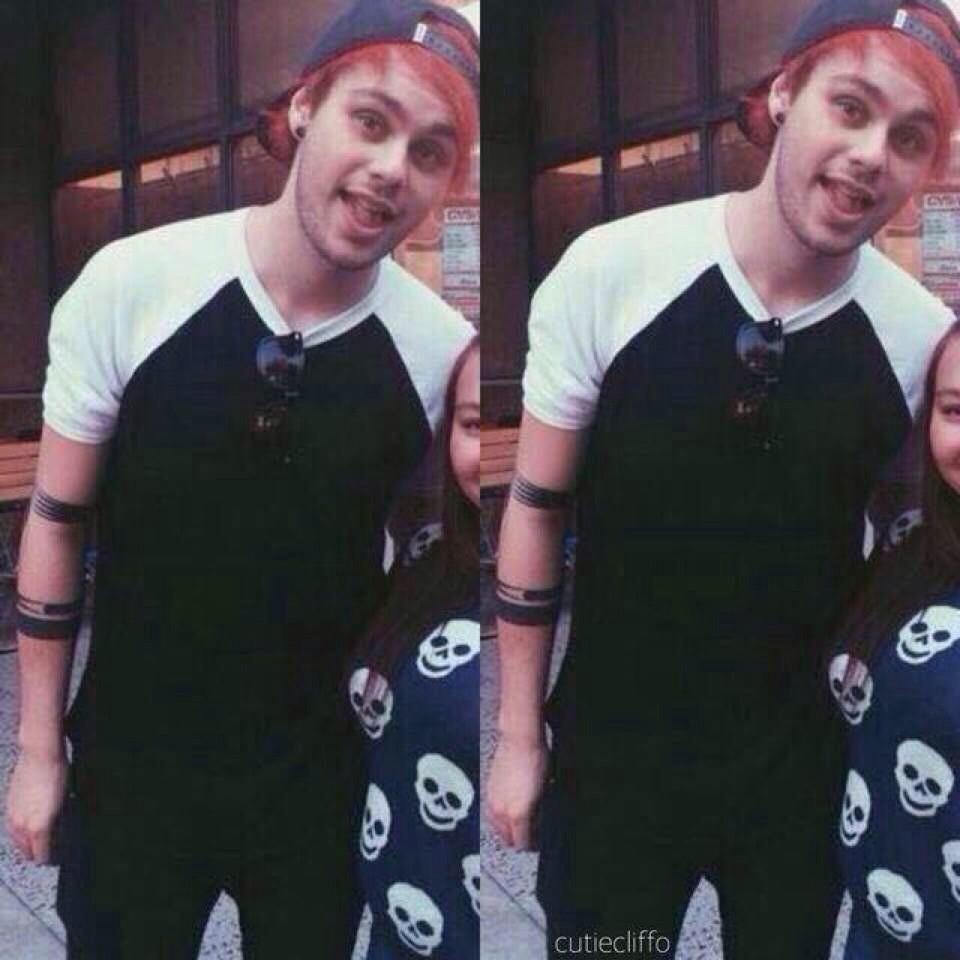  HAPPY FUCKING BIRTHDAY MICHAEL GORDON CLIFFORD!!!! 