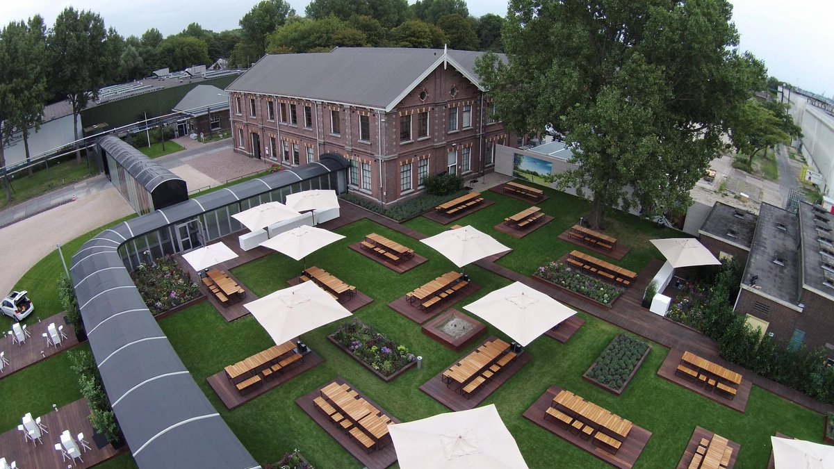 TaetsArtEvents's tweet photo. Onze Event Tuin is van de zomer geheel vernieuwd! We zijn erg benieuwd wat jullie ervan vinden!? #Buitenevenement http://t.co/iJc1XVXe0p
