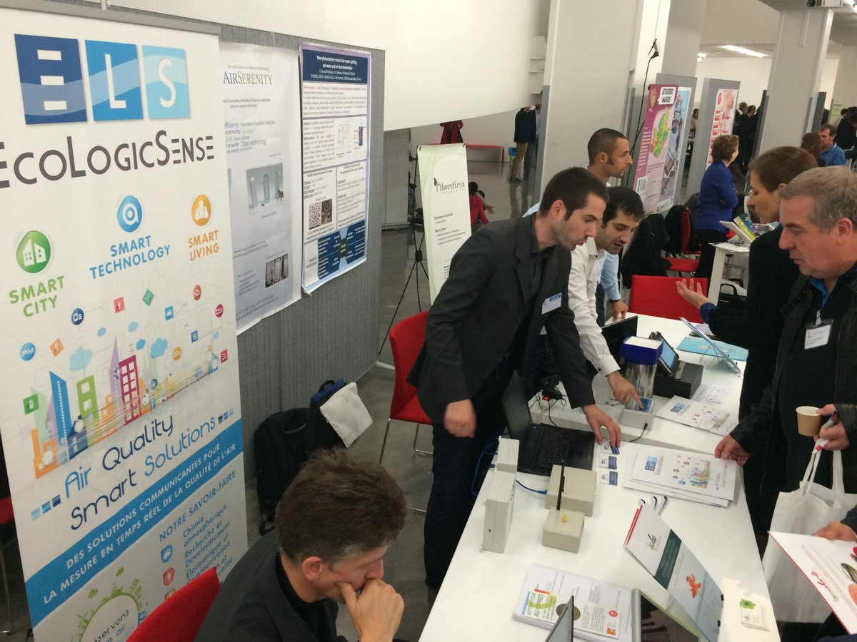 ecologicsense's tweet photo. Forte affluence sur le stand d'EcoLogicSense pendant les journées méditerranéennes de l'air à Marseille - Airpaca. http://t.co/ObR8KCHBpE
