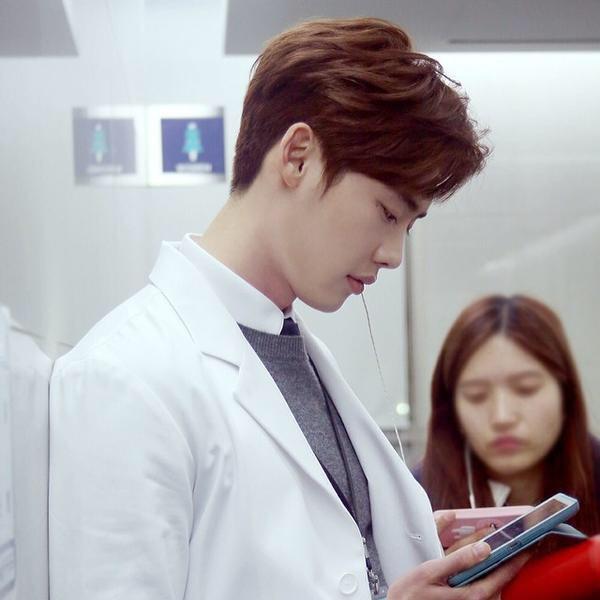 Korseries's tweet photo. ดัลโพกับทรงผมใหม่ ใจเต้นรัวๆ ตอนที่4คืนนี้!!!! #Pinocchio http://t.co/ZCAENp1Eco
