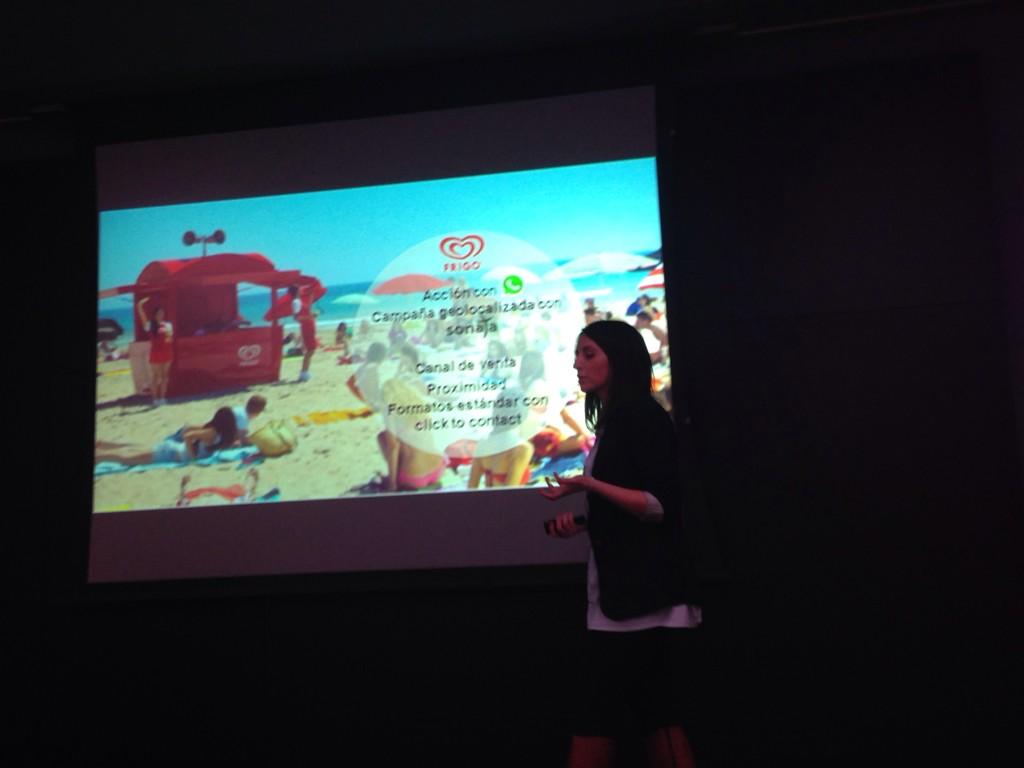 LauraTuero's tweet image. Interesante campaña de venta de Frigo a través de Whatsapp en la playa #SmashTech