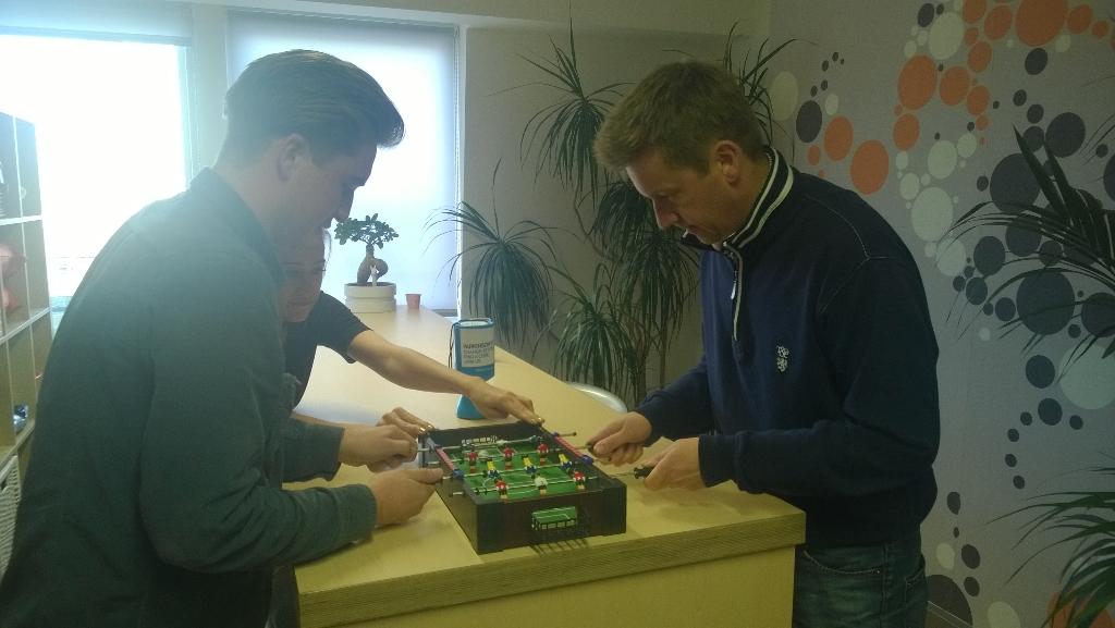 gdavies2's tweet photo. And the #SidelinePD challenge continues at @MarketingB2B with @JamestheFarms and Oliver -- who will win!!! http://t.co/T4QZJl5OT2