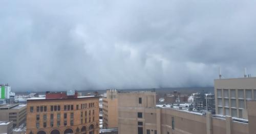 ScienceChannel's tweet image. Whoa! Take 30 seconds to watch this epic time-lapse video of #BuffaloSnow blowing in: bit.ly/1xGRgl3 #SCI2