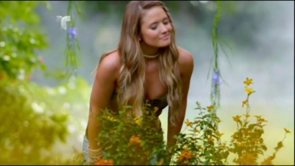 Juan Pablo on Twitter: "@Kimy2Ramos hermosa mi Kimy!! Irina Junco. Tierra de Reyes. Estreno 2 Diciembre 9 pm/ por Telemundo http://t.co/5h1YaeKcIO" / Twitter