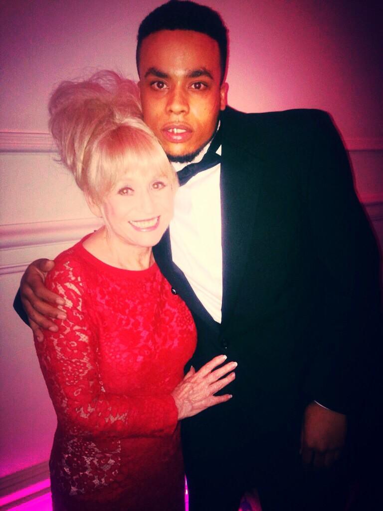 lilmainee_uk's tweet photo. Me and Barbara Windsor aka Peggy Mitchell #superstarstuff http://t.co/BuLjaQTccW