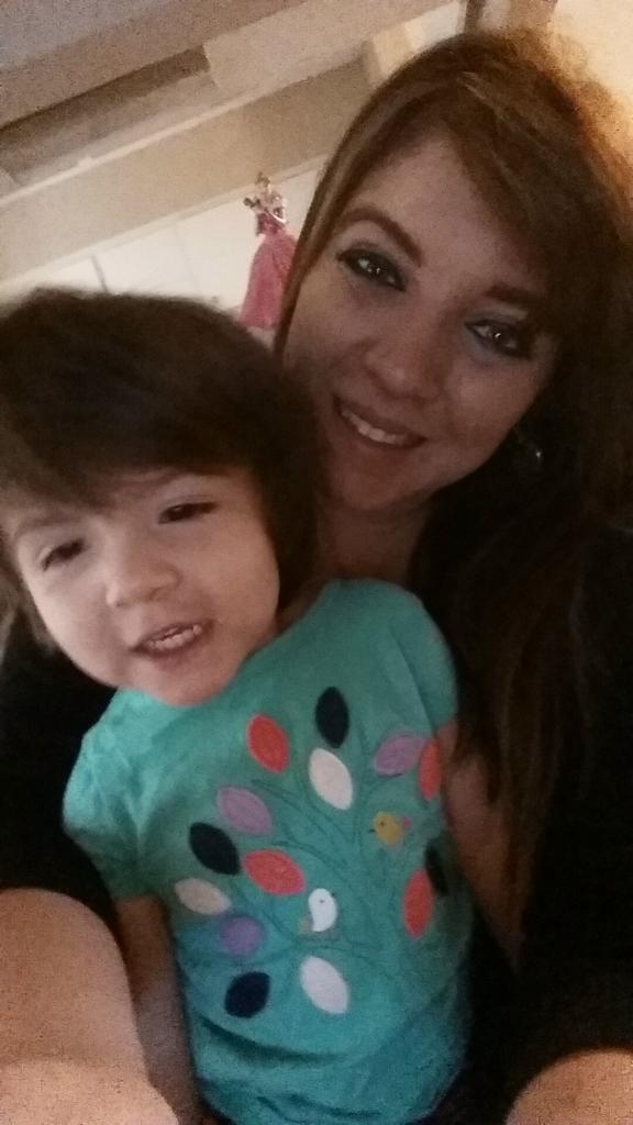 mschristmasevee's tweet photo. Finally got a smile out of her! Madylyn 💚 #lildip #mini http://t.co/kvfU0LhjKr