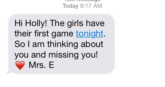 holllss21's tweet photo. Ughhhh π©π I miss basketball so much. #BestTeamMomEverπ Good luck tonight girls! π http://t.co/4cgfk1hngg
