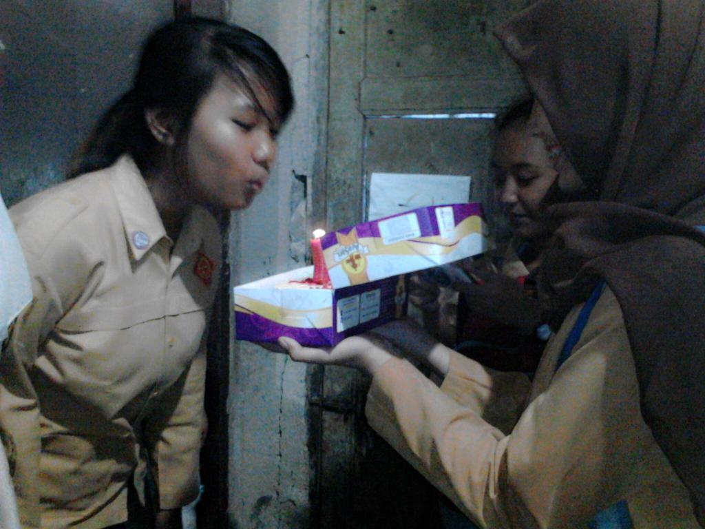 Ini surprise tadi untuk sang leader♥ sekali lagi Happy birthday ya Eunjiiiii({}) @syifaDA_1120
