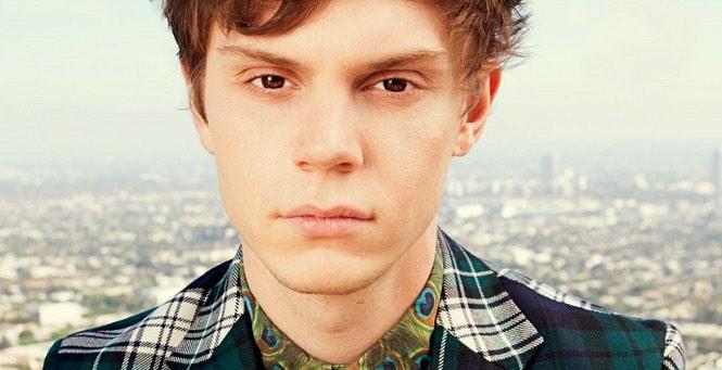 amethystaphg's tweet photo. But for real I'm the most thankful for Evan Peters 
#wahlsgiving #notevensorry http://t.co/UN2KoYDpM5