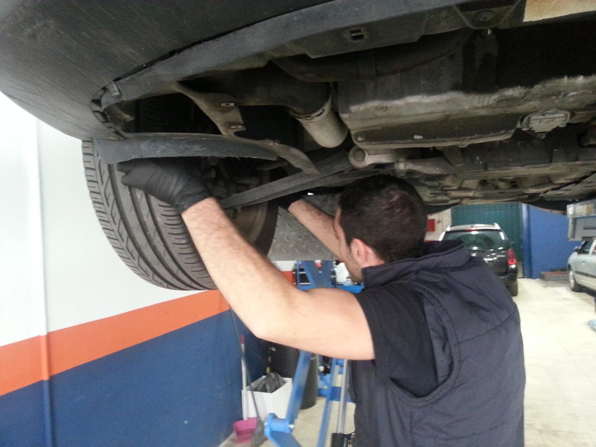 AutoExclusiveBi's tweet image. Para que compremos un coche es imprescindible que pase nuestra revisión de 20 puntos de control.