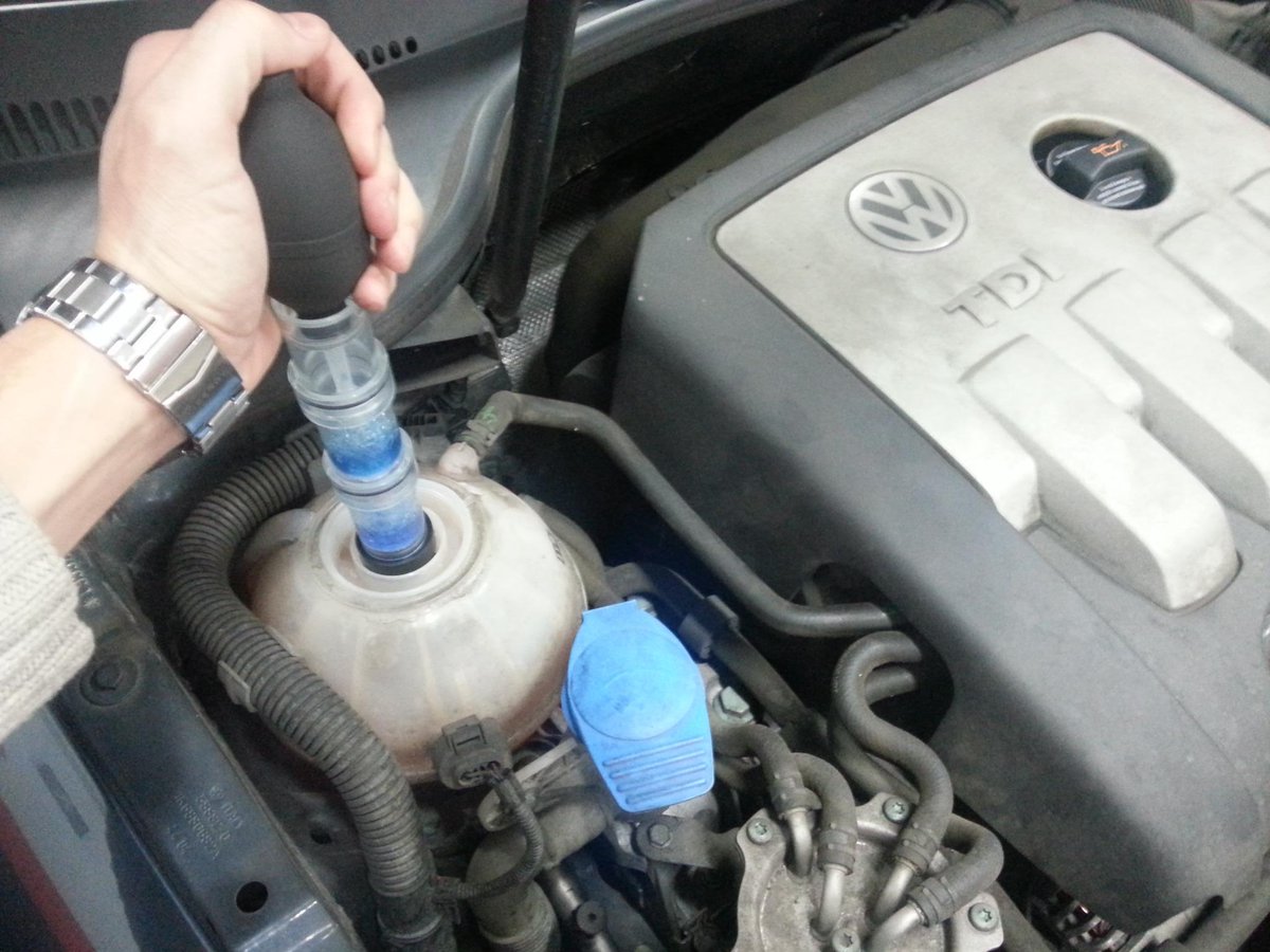 AutoExclusiveBi's tweet image. Para que compremos un coche es imprescindible que pase nuestra revisión de 20 puntos de control.