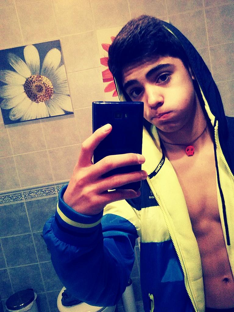 sergiotrom's tweet photo. Sip http://t.co/9xP5OzQ90X