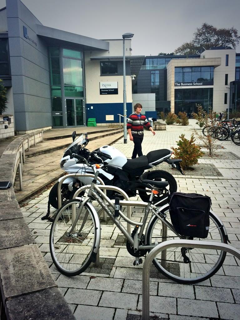 UniofExCyclists's tweet photo. Excited to see one of our @SadPadExeter pool bikes has been used to cycle from St Lukes to @UofEBusiness #cycleexeter http://t.co/pGviDni96Q