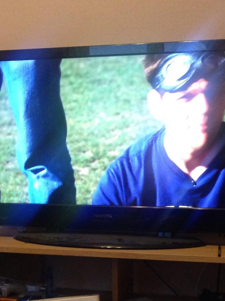 Watching a Quiditch documentary with these muggles @jifallon <a href="/dmeikle1/">Duncan Meikle</a>