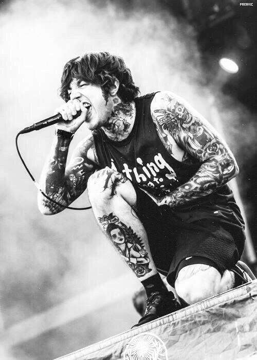 Oliver Sykes is soo Gorgeous!!    Happy 28th Birthday!   