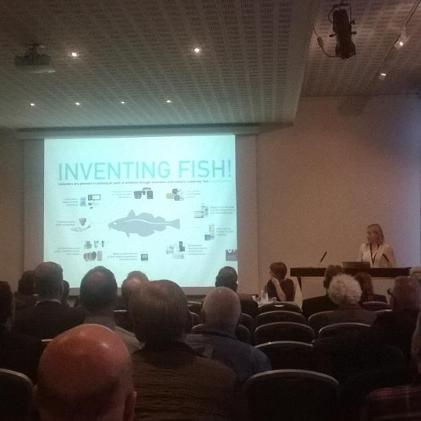 mgeirs's tweet photo. #Sjávarútvegsráðstefnan @Matisohf #Verðmætasköpun úr shávarafurðum #inventing fish! #Erla Pétursdóttir #Codland http://t.co/V0HOHcoAie